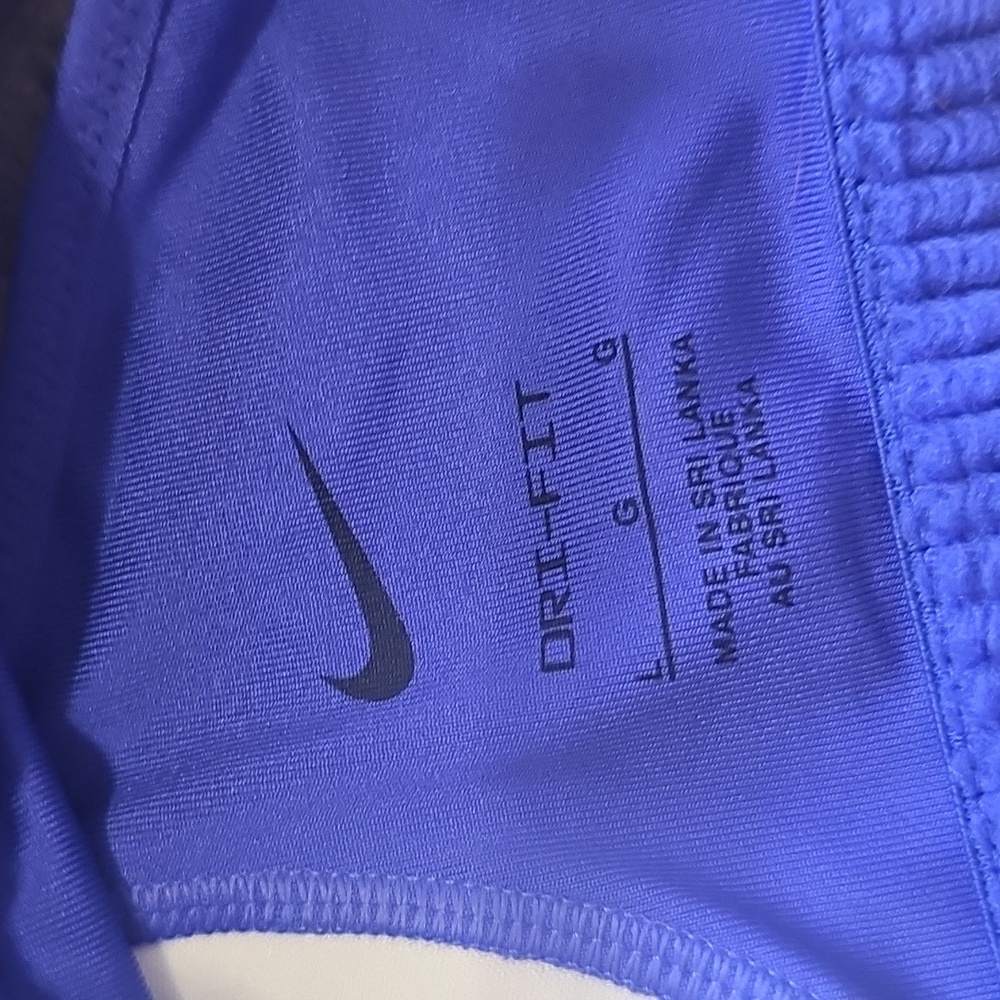 Nike Women's Blue Sports Bra - Picture 5 of 5